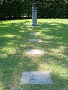 Aaron Copland bust at Tanglewood; Dave Read photo.